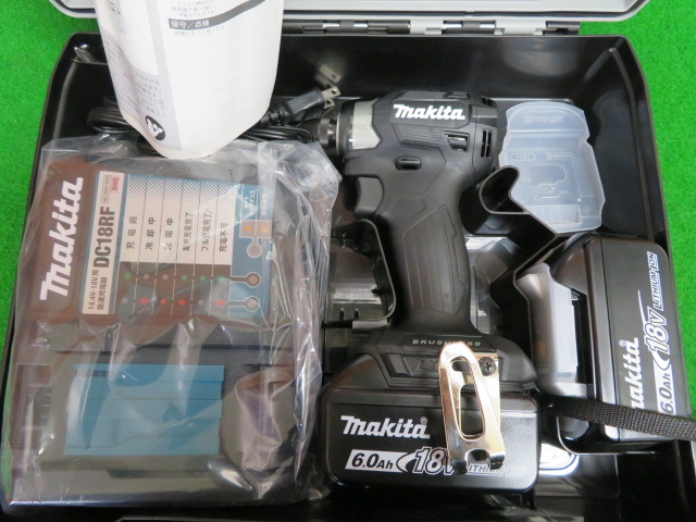 【格安通販】未使用 makita マキタ 充電式インパクトドライバー TD002GRDXB ブラック black 40V 2.5Ah 本体